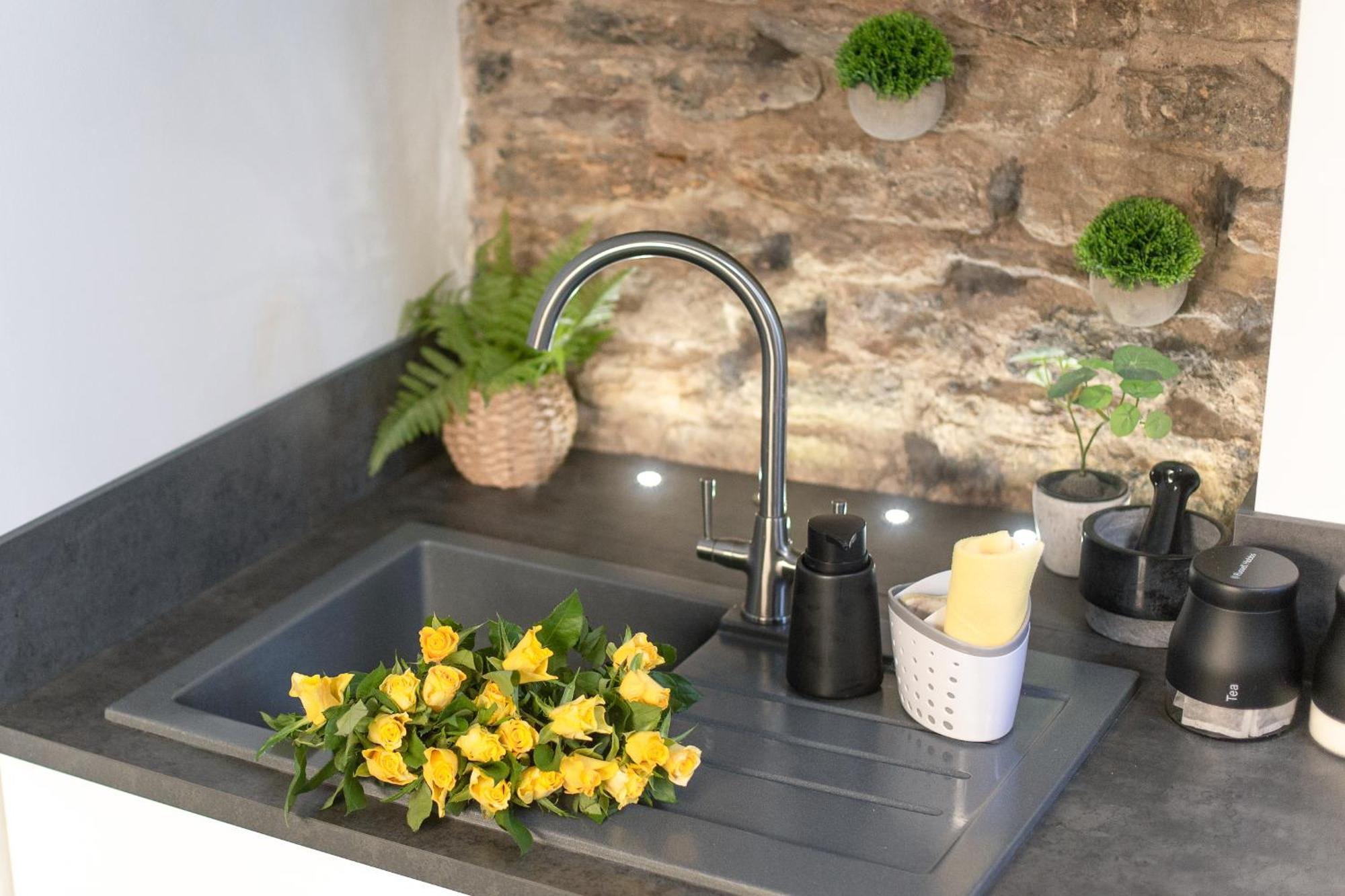 Luxury Bumblebee Cottage Frome Longleat Aqua Sana Bath Dog Freendly Экстерьер фото